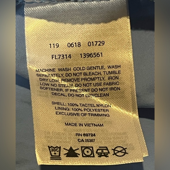 NWT Columbia Women's Bahama Light Blue Long Sleeve PFG Fishing Shirt. Size S/P. - Picture 11 of 12